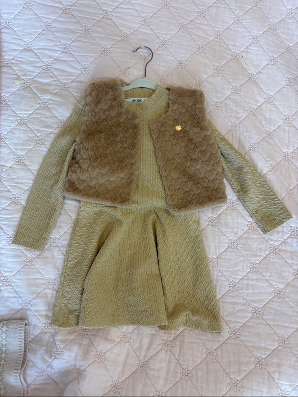 Girls' Knit Dress & Faux-Fur Vest Set - Beige - Picture 2 of 4